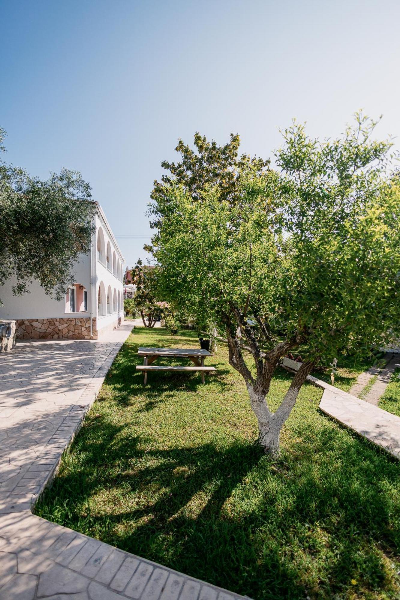 Mathraki Resort Gouvia Exterior foto